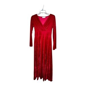 Korean  "유행" (Yu-haeng) “Trend”/“Fashion” Floor-length Red Velvet Maxi Dress